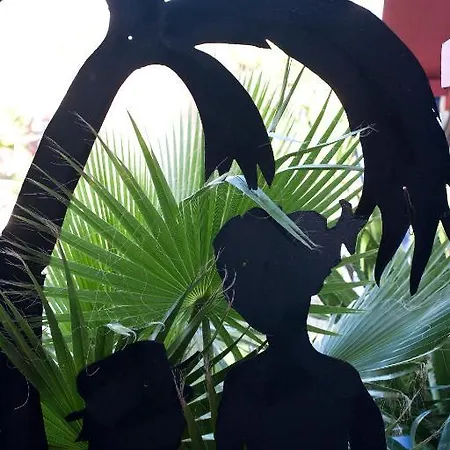 Arte Vida Hotel 3*
